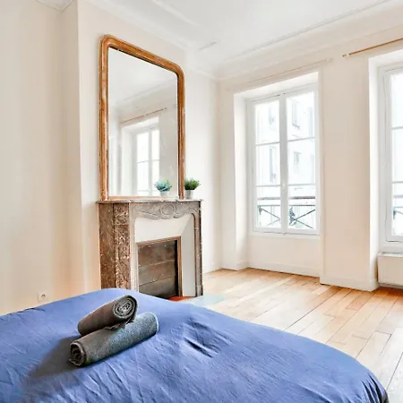 Apartment Arc De Triomphe Superbe Free Netflix Paris
